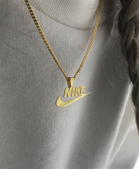 nike ketting|why is nike leaning.